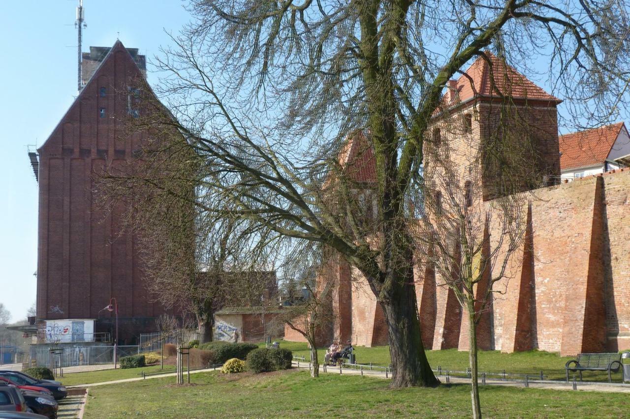 Ferienhaus Marktstrasse Tangermünde エクステリア 写真